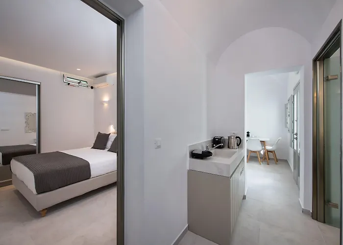 Altemar * Fira (Santorini)